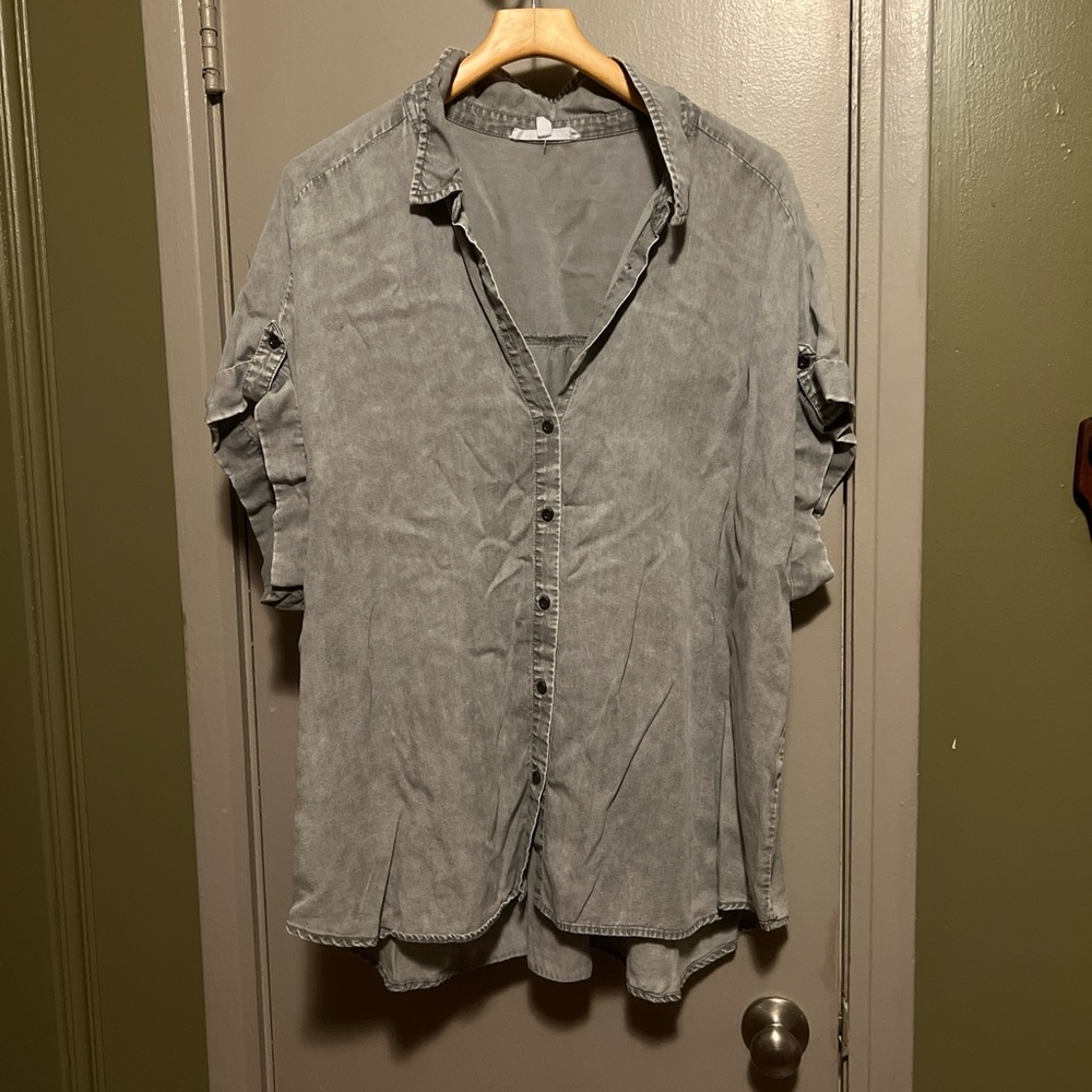Jane and Delancey Charcoal Button-Up Blouse
